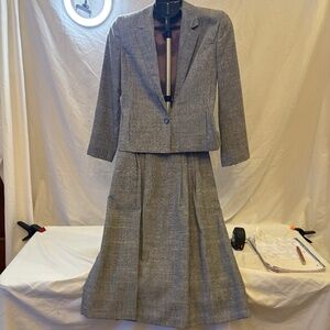 Vintage Arenzano By Gary Stuart Women's Lined Skirt Suit Gray Size 8, 80s